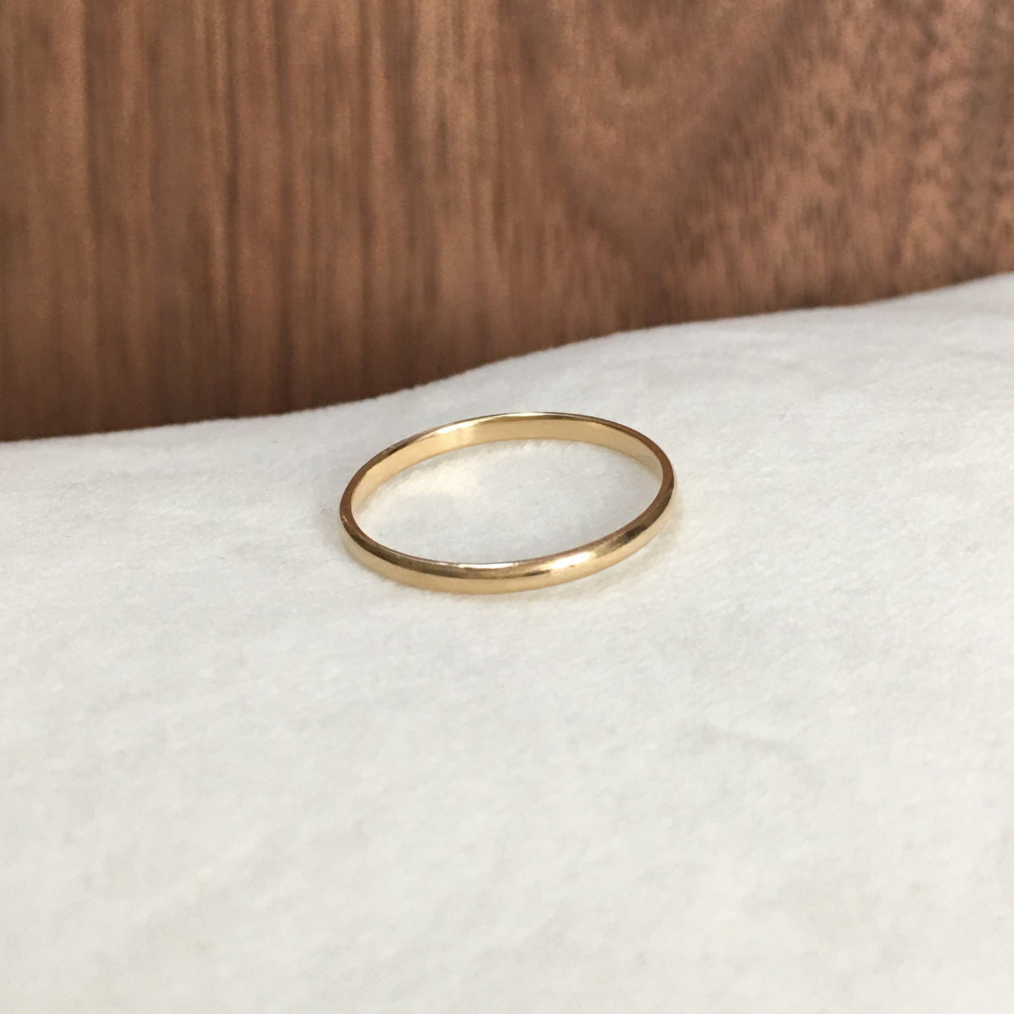 14k Gold Band Ring - Classic & Minimalist Design